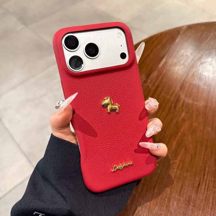 新年红马年金色立体小马适用苹果17promax手机壳17pro皮质16/15女