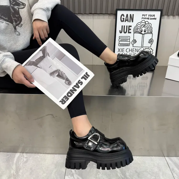 6631-35时尚洋气粘带厚底乐福鞋