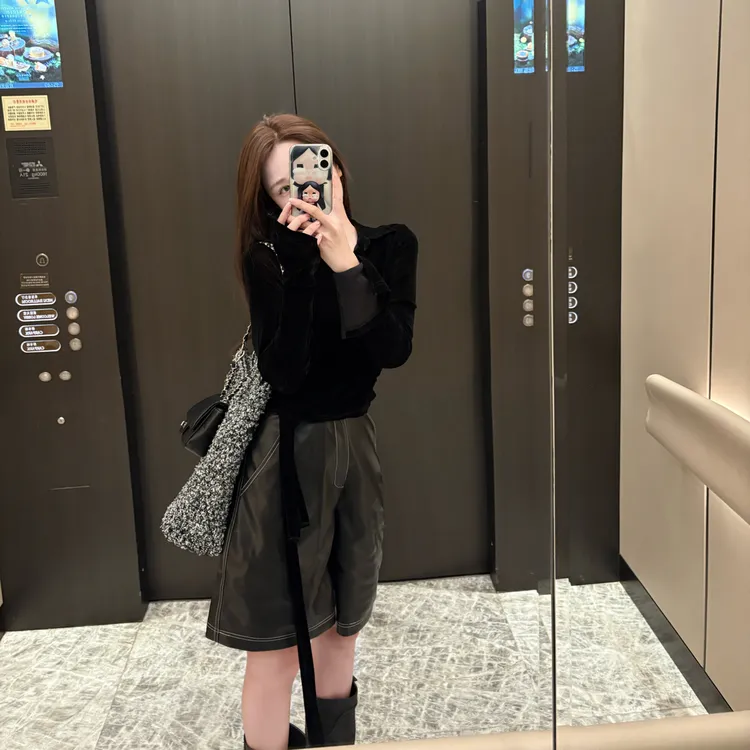 Yyynn Babies 黑丝绒高级质感外套