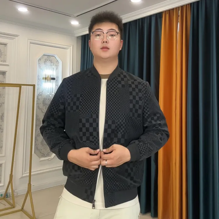 圆下摆印花免烫棒球领棋盘格皮衣百搭秋款立领男士