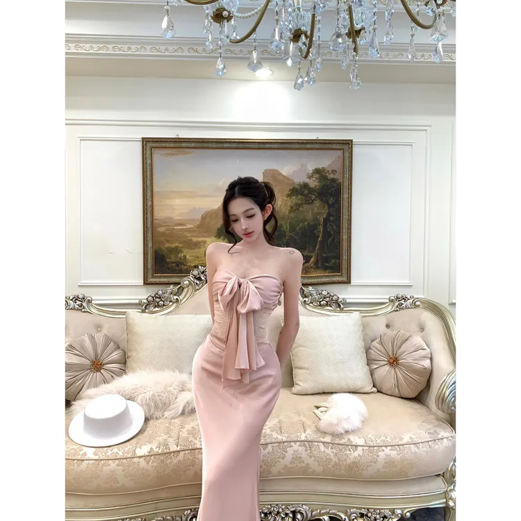 超火蕾丝鱼骨蝴蝶结抹胸高腰锻面鱼尾半裙气质两件套