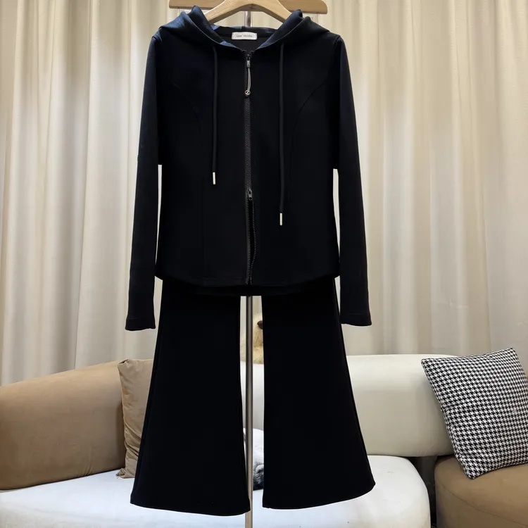 zaw大码拉链卫衣+显瘦遮肉假两件微喇叭休闲裤胖mm套装