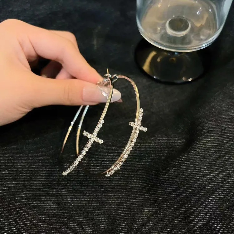 合金耳饰 7cm甜酷纯欲十字架闪锆大圈圈耳环小众个性夸张耳圈时尚