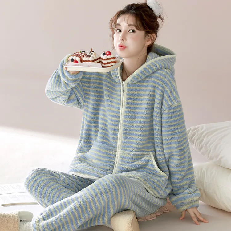 【撞色条纹】慵懒舒适简约连帽可外穿暖绒保暖法兰绒秋冬新款睡衣女