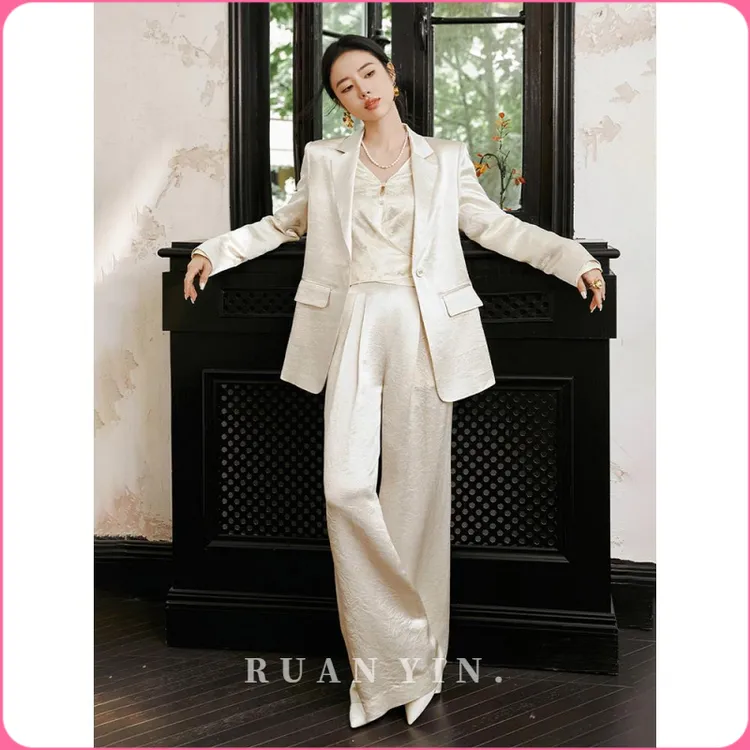 RUAN YIN杏色西装套装醋酸缎面西装外套女轻奢国风提花西服直筒裤