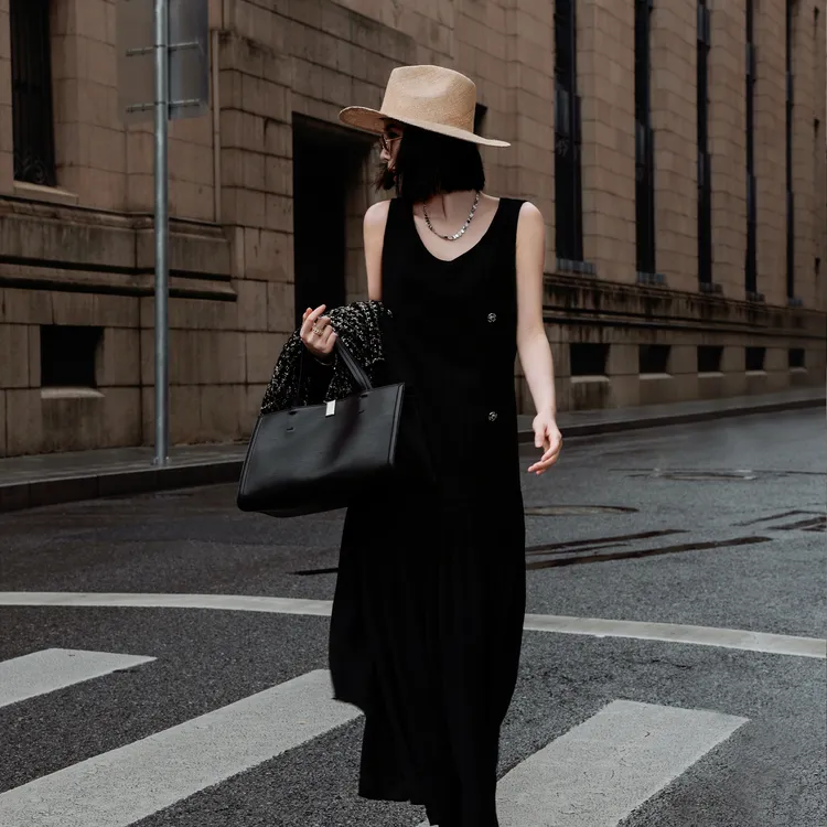 溶溶【烫银星光】RONG 烫银牛仔拼接雪纺轻奢风无袖连衣裙ZGQ6L2777