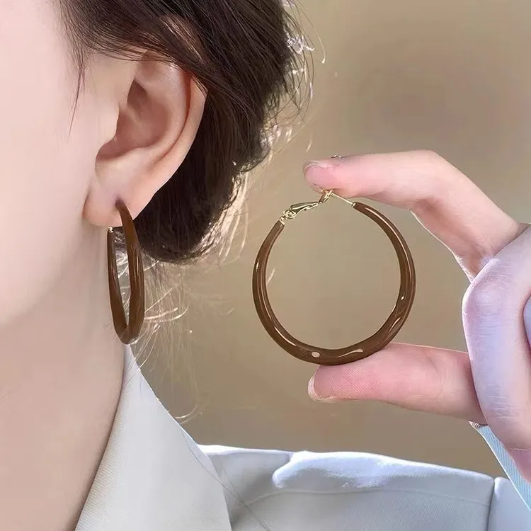 合金耳饰 秋冬美拉德咖色大耳圈简约轻奢气质素圈大耳环冷淡风