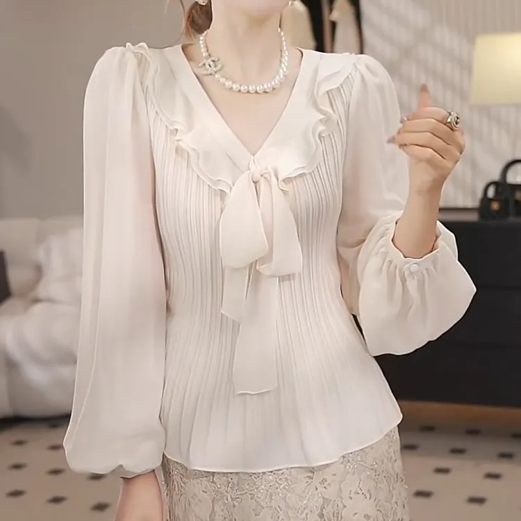 千金玛奇朵时尚法式设计感褶皱收腰上衣V领长袖衬衫LK2505732