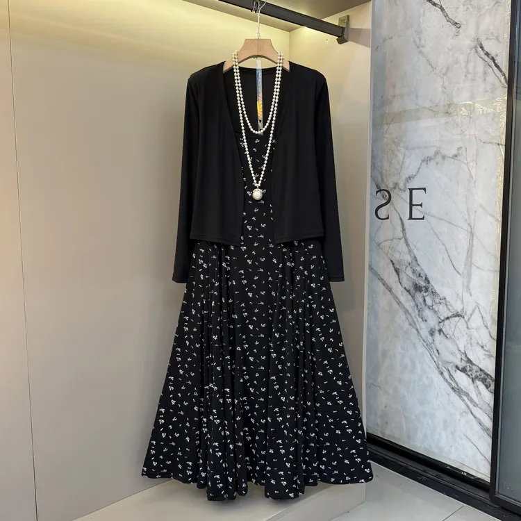 大码新款连衣裙套装胖mm淑女显瘦百搭开衫+碎花吊带连衣裙套装