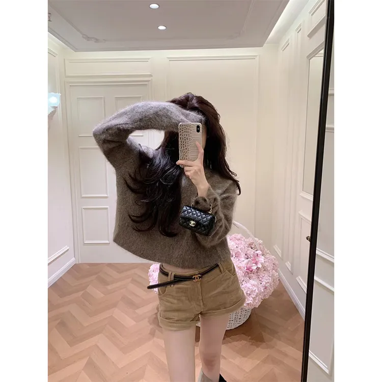 【现货秒发】美拉德秋冬气质高腰短款针织衫长袖上衣外穿休闲短裤