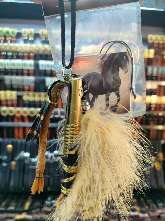 高质量车载马鞭子挂件民族文化纯铜材料送香水片