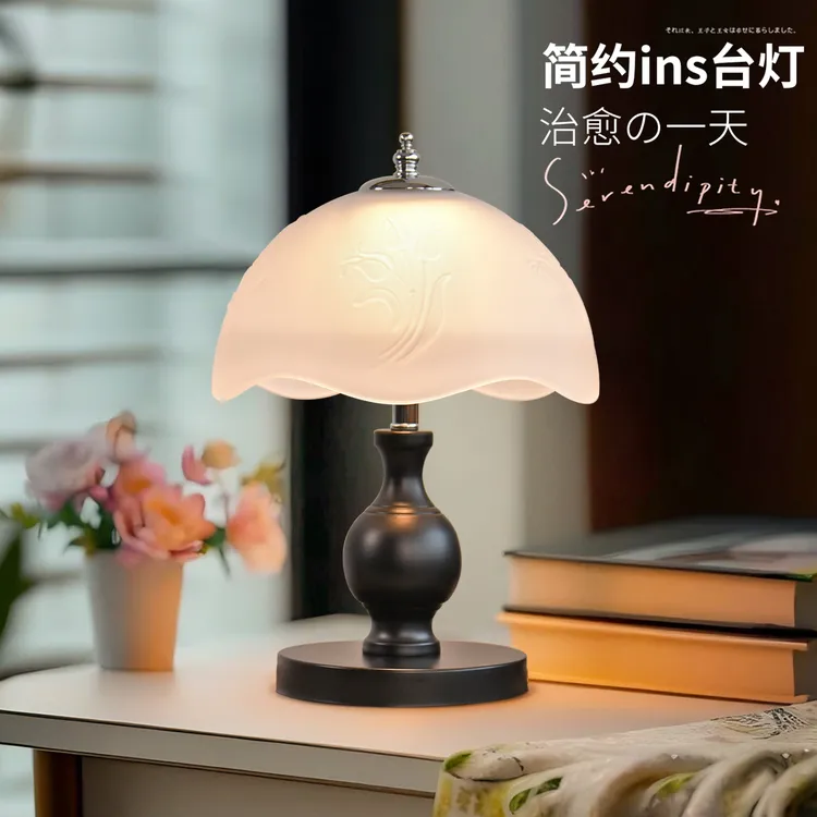 法式宫廷复古台灯卧室床头灯轻奢高级感主卧美式治愈氛围灯中古风