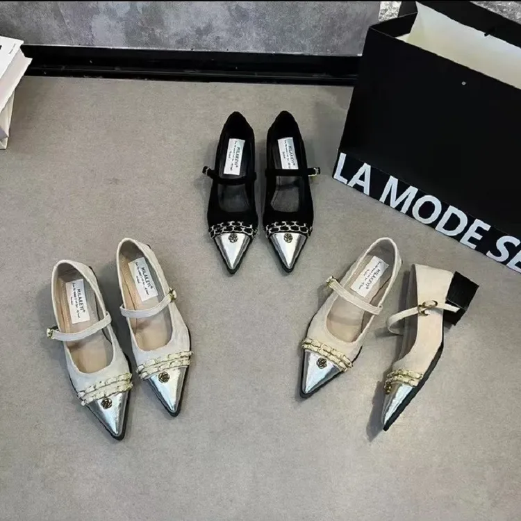 平底黑色尖头单鞋女鞋子2025新款春秋季复古法式气质玛丽珍晚晚鞋