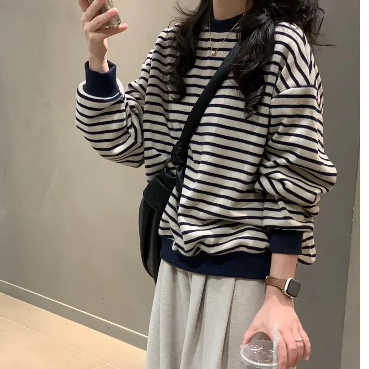 复古条纹长袖圆领卫衣女秋装2025新款宽松设计感休闲毛衣针织上衣