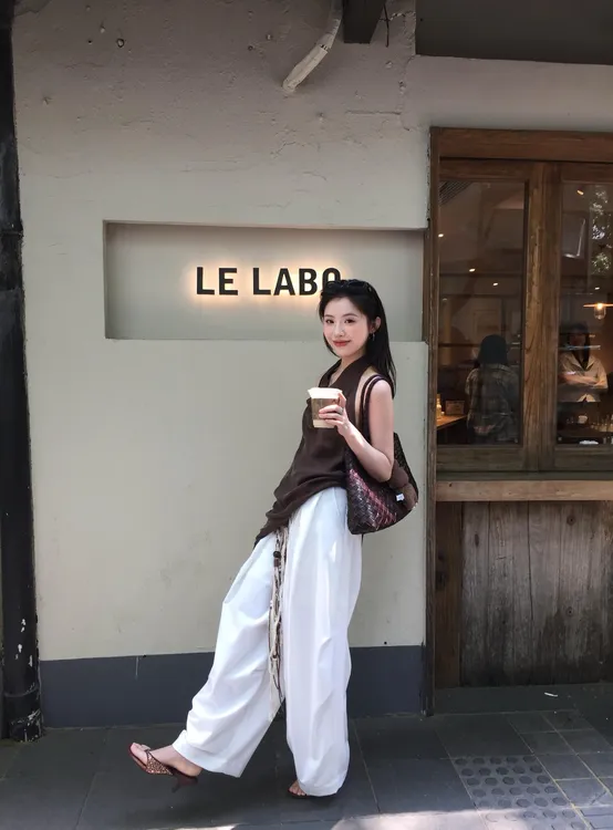 2025夏季新款气质复古荡领挂脖背心上衣女百搭阔腿休闲裤两件套