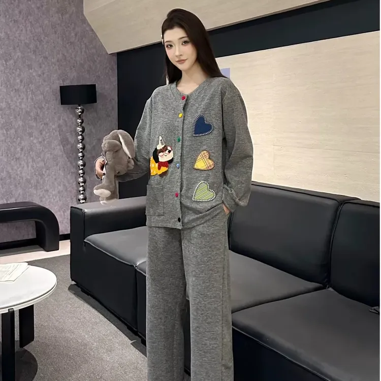 少女气质时尚设计感刺绣蚕丝羊毛德绒睡衣女冬季韩版ins风家居服