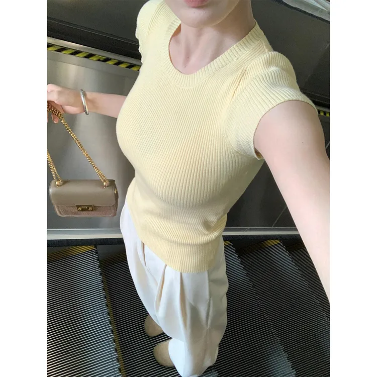 韩版简约奶黄色小飞袖圆领针织短袖上衣女夏季修身显瘦时尚T恤薄