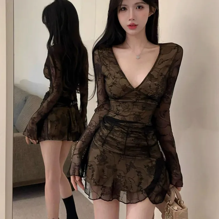 纯欲性感女神范v领网纱上衣秋冬辣妹高端气质蕾丝半身短裙两件套