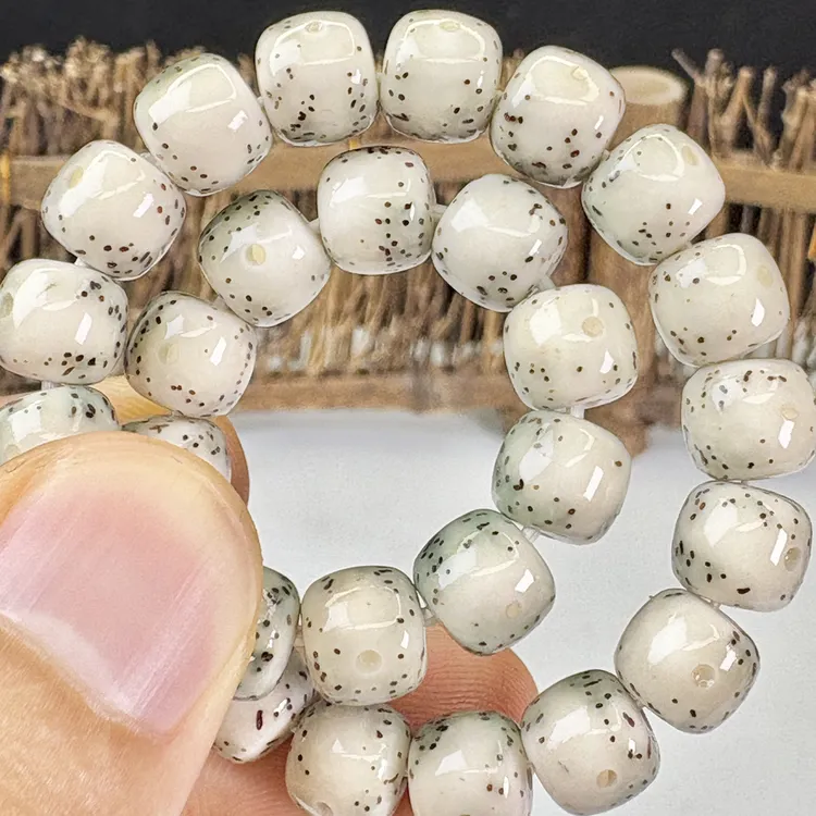 【劳斯莱斯级超大留白】牛毛星点货高冰爆透星月菩提7X8桶珠手串