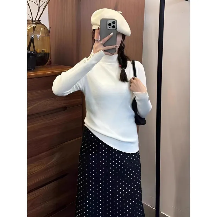 【早春纯色半高领洋气脱俗针织内搭打底衫时尚漂亮毛衣】