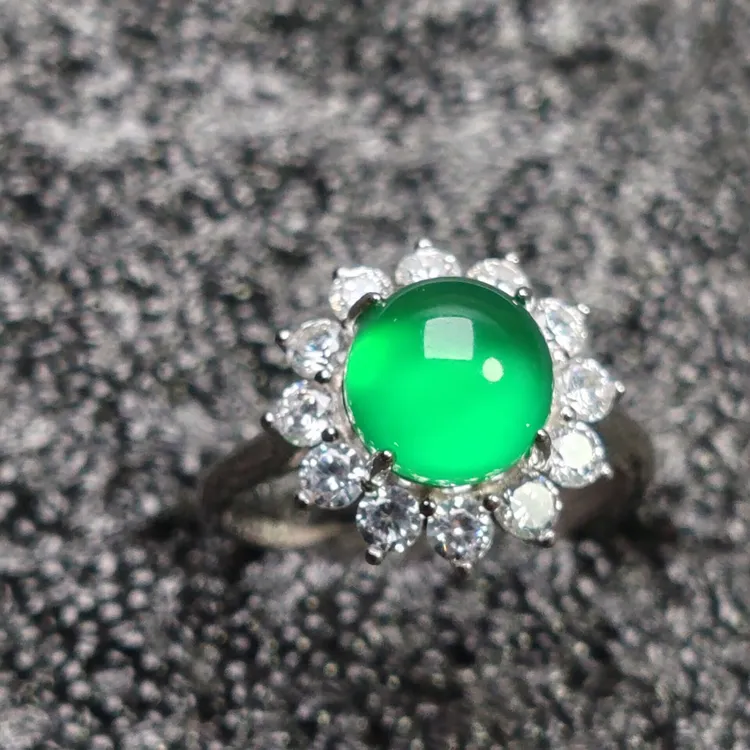冰阳绿玛瑙玉髓纯银镶嵌女戒指s925银指环太阳花时尚蛋面戒圈