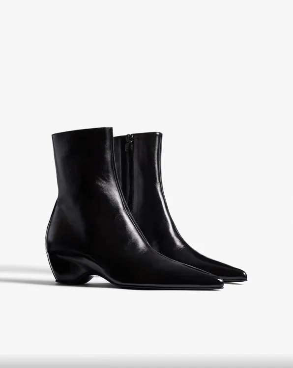 FM冬季女鞋足弓底时尚百搭秋冬阔腿裤必备鞋子女皮面尖头靴靴子