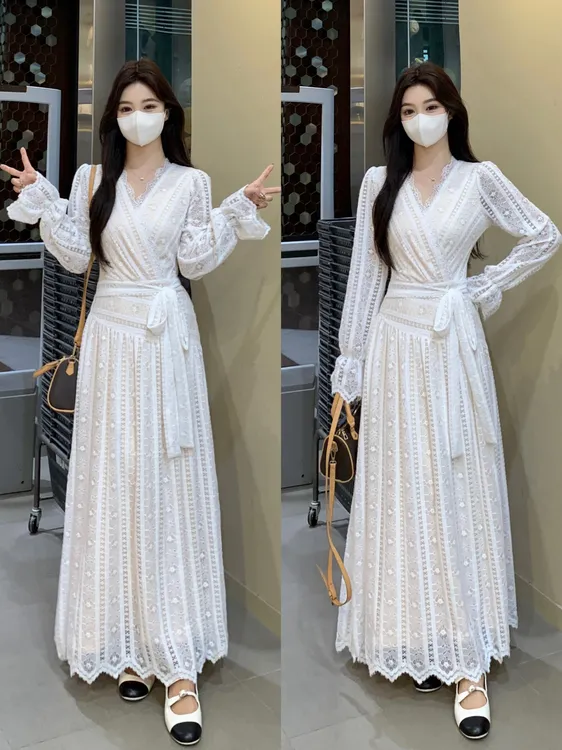 大码2025加绒设计感连衣裙收腰长袖蕾丝V领法式复古气质显瘦长裙