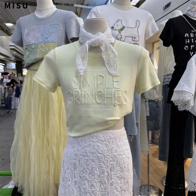 MISU正肩短袖T恤女2025新款大码mm打底衫刺绣珍珠字母设计感宽松