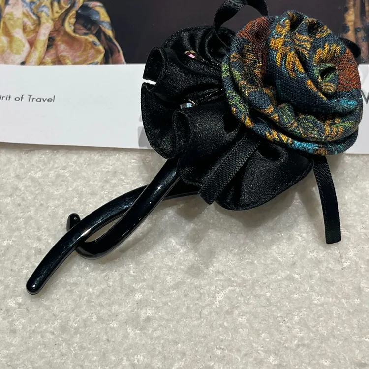 铂思亚 非遗繁花系列花语 优雅气质扭扭夹思思专属 CC1659