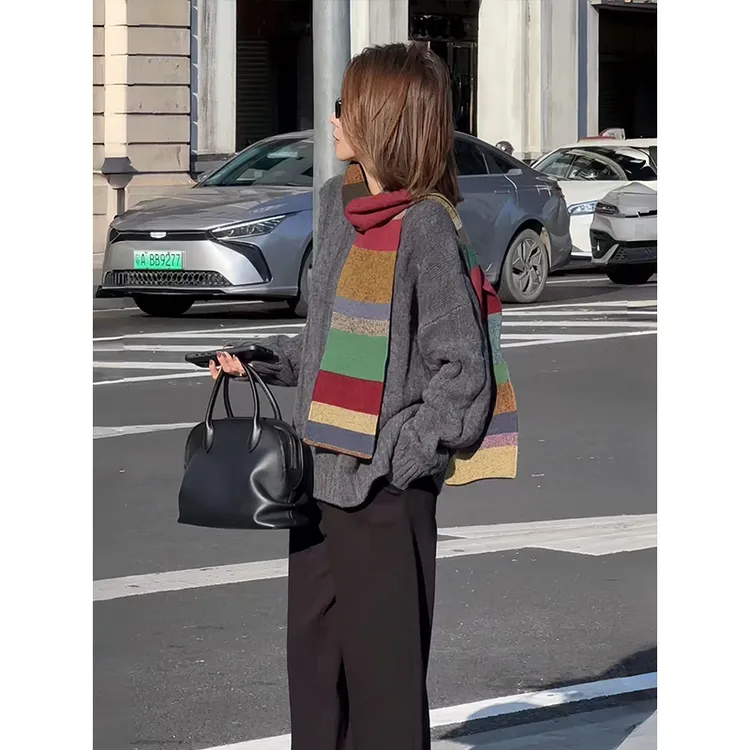 经典条纹撞色披肩围巾女秋冬慵懒感时髦简约保暖围脖叠穿针织上衣