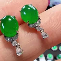 翡翠耳饰18K金镶嵌签收后24小时鉴赏期