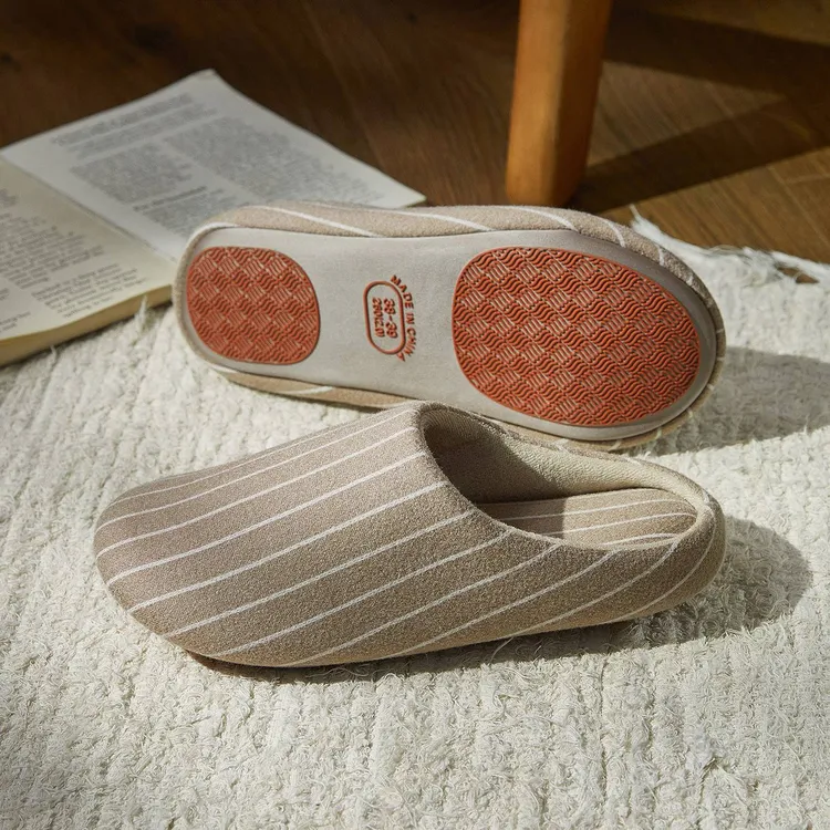 【SHEGOTO】秋冬新品时尚竖条温暖静音拖鞋舒适居家外穿男女款