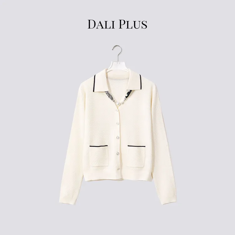 DALI PLUS“珍珠丝巾蚕丝羊毛针织”半开领长袖开衫-D5CK2170