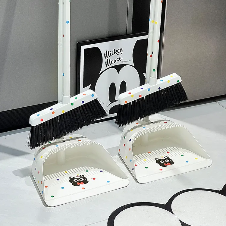 新款卡通波点带齿扫把簸箕家用新款厕所扫帚刮水扫地不粘头发扫把