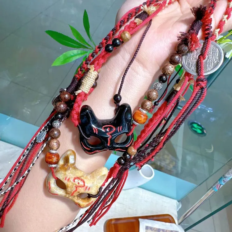 合金硅胶手链 时尚百搭简约小众轻奢ins复古串珠手工编织吊坠情侣