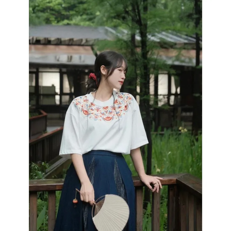 国潮复古重工领口刺绣短袖t恤女夏季宽松休闲百搭设计感休闲上衣