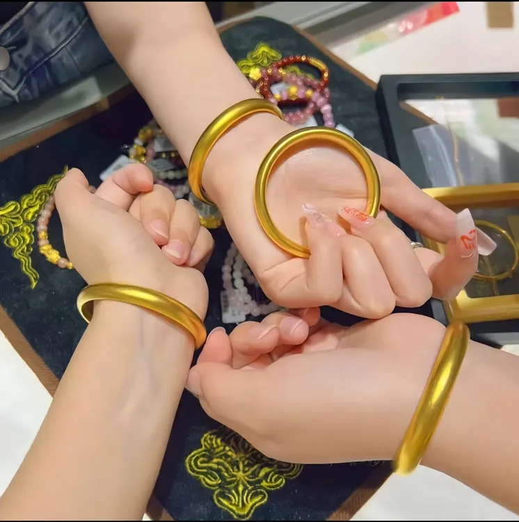 铜合金手镯 泥鳅背内心经手镯古法实心仿金色细沙精工版女士镯
