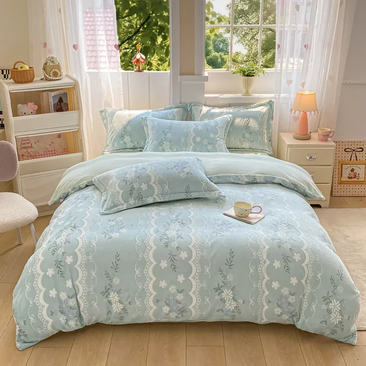 2025年太阳城新款雕花绒保暖四件套