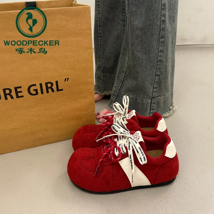 啄木鸟内增高红色德训鞋女2025新款厚底丑萌大头鞋百搭休闲面包鞋