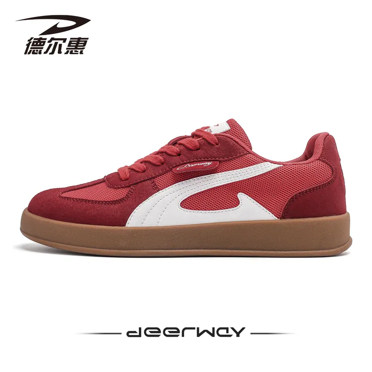 德尔惠经典德训鞋男款2025夏季透气板鞋红色鞋子运动情侣款休闲鞋