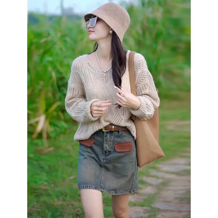 早秋穿搭套装2024新款法式镂空菱格长袖针织衫高腰牛仔短裙两件套