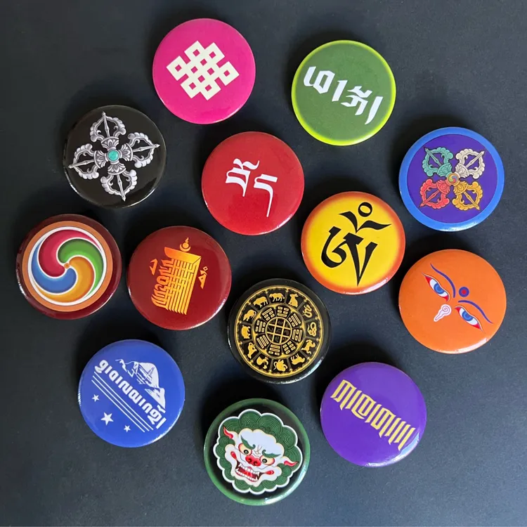 香雅热藏式文创徽章亮膜高弹防扎后盖胸章（拍一发十三个徽章）