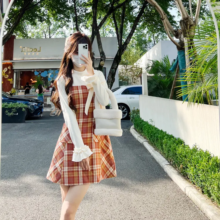 花崎鹿原创秋时茶连衣裙格纹拼接假两件法式气质miu系长袖小个子