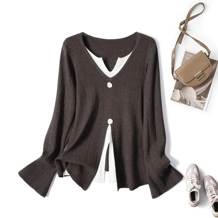 2025秋季大码胖mm撞色V领假两件长袖针织衫设计感显瘦上衣69332