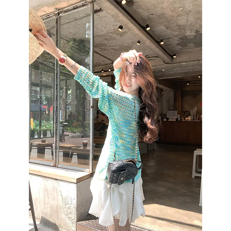 曾小咸慵懒风绿色镂空系带圆领长袖针织罩衫Z252MZR1603