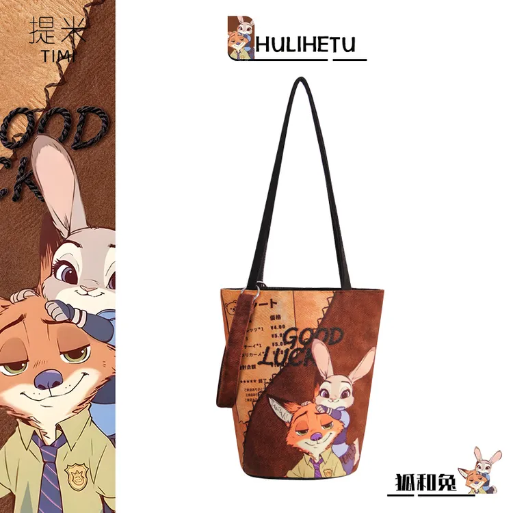 luck圣诞元旦秋冬新款插画百搭包撞色水桶包大容量通勤妈咪包女友