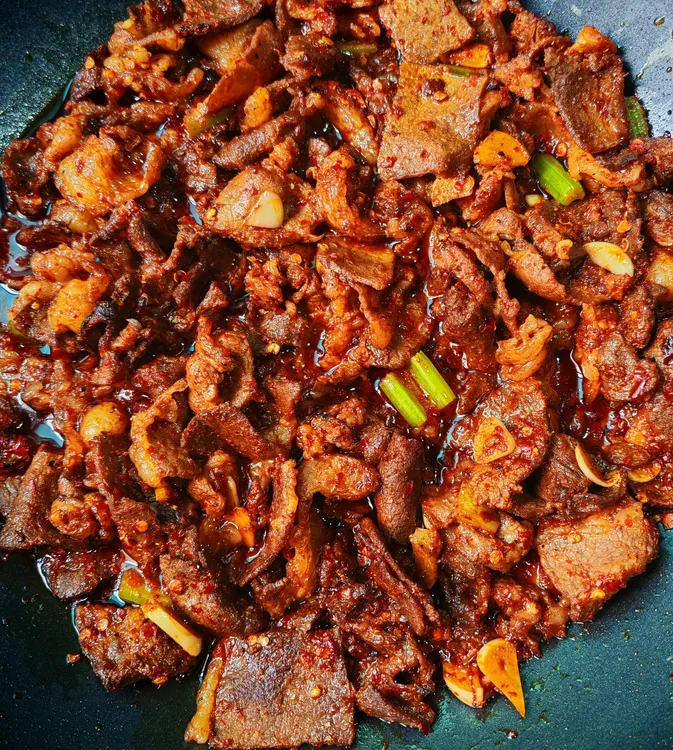 贵州威宁特色清真干锅牛肉麻辣鲜香威宁土牛火锅真空包装微辣