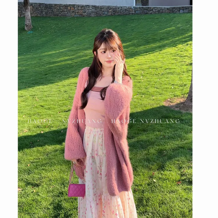 早秋新款慵懒风宽松中长款毛衣外套温柔百搭针织开衫女