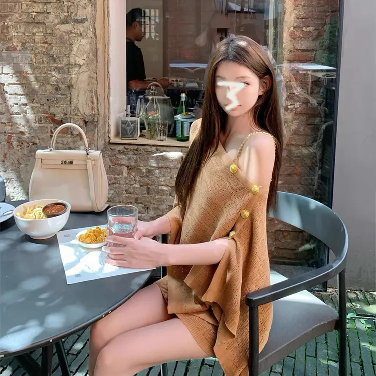 秋日蝴蝶 【6-8运补】斗篷套装金扣披肩金链吊带裙