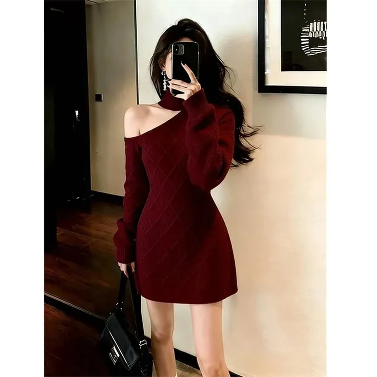 INS CEC秋冬新款圣诞新年酒红色露肩针织连衣裙女修身包臀裙子